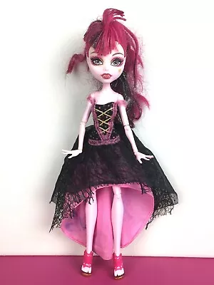 Buy Monster High Doll Draculaura 13 Wishes • 28.26£