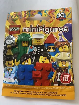 Buy LEGO Minifigures Series 18 (71021) - Classic Policeman - NEW/FACTORY SEALED RARE • 13.50£