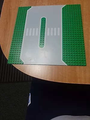 Buy Lego 32x32 Road Baseplate Green & Light Grey - Pedestrian Crossings • 9.50£