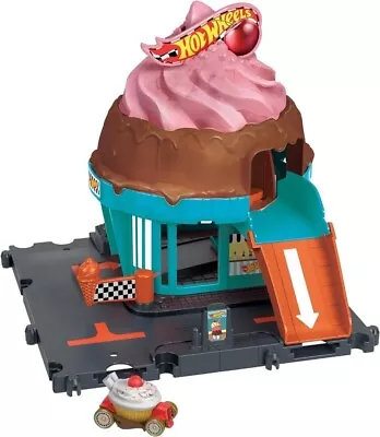 Buy Hot Wheels City Downtown Ice Cream Swirl Playset That Colours And Decorations • 31.04£