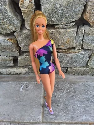 Buy 1985 Vintage 80's Barbie Tropical • 17.16£