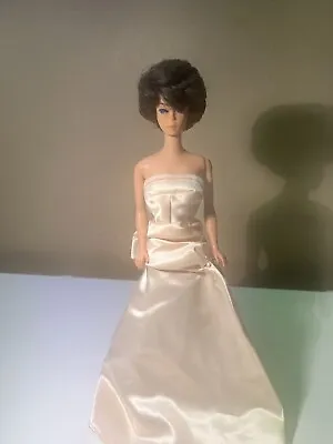 Buy Barbie Vintage 1960s Doll-Brunette Bubble In Original Enchanted Evening Dress • 92.14£