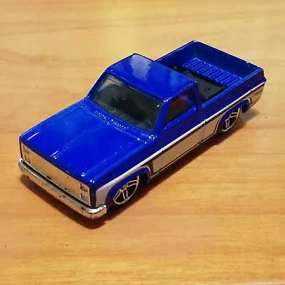 Buy Hot Wheels '83 Chevy Silverado Blue Diecast Pickup Vehicle 1:64 - Mattel/2007 • 3.99£