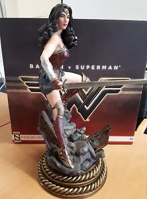 Buy BATMAN VS SUPERMAN - Wonder Woman Premium Format Figure 1/4 Statue Sideshow • 449.99£