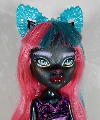 Buy Repaint Monster High Doll - Catty Noir - OOAK From Collection • 77.08£