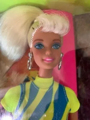 Buy Barbie★moving Grooving★1997★vintage★twist'n Turn Style★super Rare Original Packaging • 50.34£