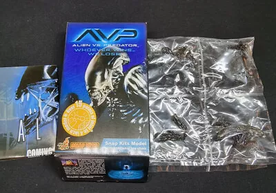 Buy Alien Vs Predator - Hot Toys Snap Kit Model - Translucent Alien Complete NEW • 39.99£