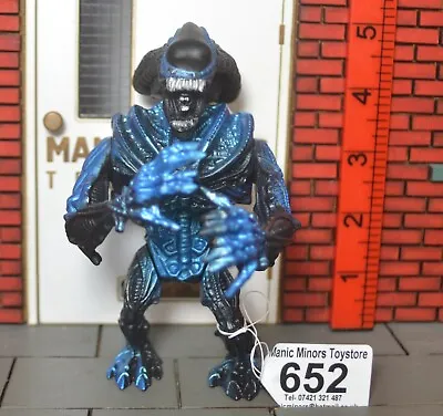 Buy Kenner Aliens Action Figure - Gorilla Alien -  #652 • 9.99£
