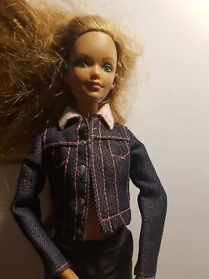 Buy Three Beautiful   Barbie   / Mattel 2002 Doll • 10.24£