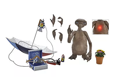 Buy NECA E.T. The Extra-Terrestrial LED Chest Ultimate Figure 40th Anniversary • 63.99£