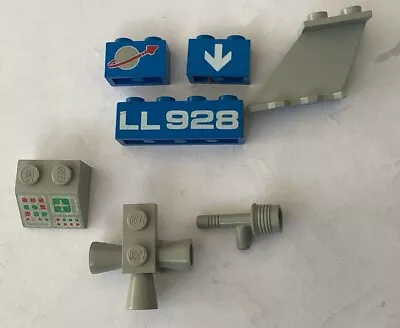 Buy Lego Galaxy Explorer 928 1x4 Blue Brick Space Brick Torch Tail • 10£