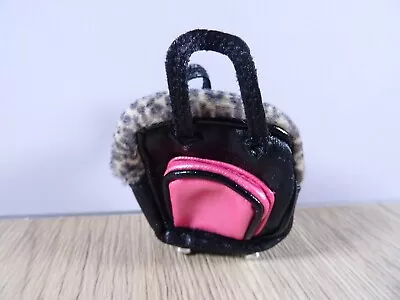 Buy Accessories Accessory For Barbie My Scene Bratz Or Similar Doll Travel Bag Excellent (8132)  • 7.15£