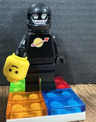 Buy LEGO Mashup Venom Head With Black Spaceman  W/ Helmet And Oxygen Tank Minifig • 20.79£
