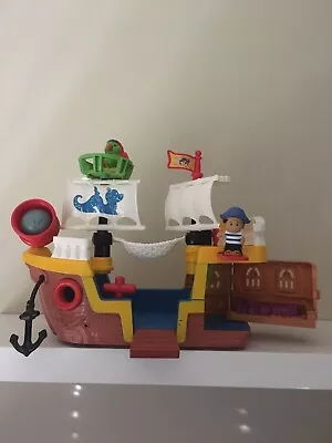 Buy •Fisher Price•Little People Pirate Ship Music/Sounds And Figures 1-5 Years • 12.99£
