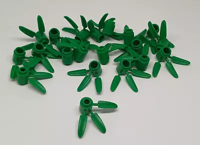 Buy LEGO Plant: 20x Bamboo Leaf - REF 30176 Green - Set 7623 10236 80107 7573 • 6.17£