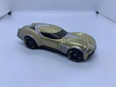 Buy Hot Wheels - Wonder Woman DC Gold - Diecast - 1:64 Scale - USED • 2.50£
