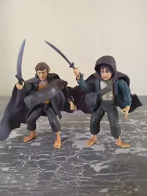 Buy Lord Of The Rings Bundle X 2 Figures Pippin And Merry Brandybuck Loose Toybiz • 11.99£