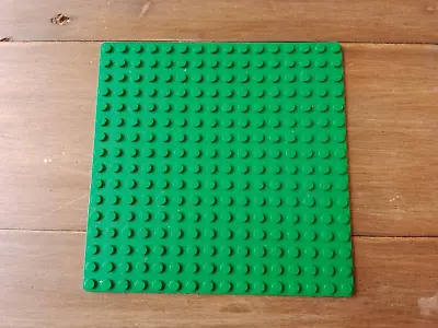 Buy LEGO 16x16 GREEN BASE PLATE 3867 EXCELLENT CONDITION!! • 2.50£