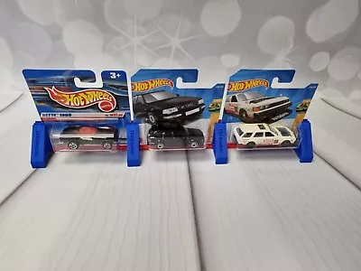 Buy Hot Wheels Display Stand For 3x 1:64 Vehicles In Standard Card Size Packaging. • 5.50£