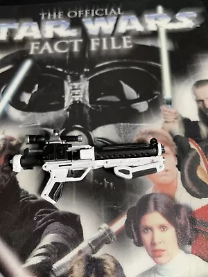 Buy HOT TOYS F-11D Blaster Rifle For Star Wars First Order Stormtrooper Figure 1/6 • 49.99£