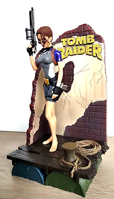 Buy Eidos Neca TOMB RAIDER Lara Croft Wet Suite Diorama Figure Statue Alien TOP • 51.57£