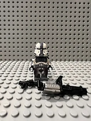 Buy Lego Star Wars Custom Airborne Clone Wolfpack Trooper • 4.98£