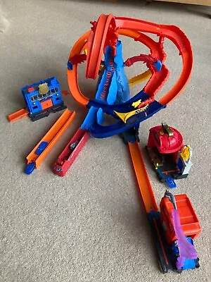 Buy Hot Wheels Volcano Set With Track And Buildings. Toys, Car Track, Play, Gift.  • 10£