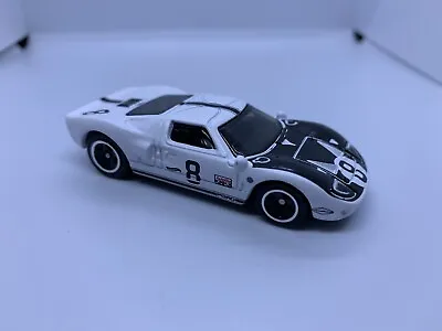 Buy Hot Wheels - Ford GT-40 GT40 White/Black 2024 - MINT LOOSE - Diecast - 1:64 • 3.75£