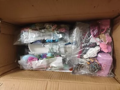 Buy Toy Pack Barbie Curvy Ken Magic Mixies Craft Pendant  • 11.58£
