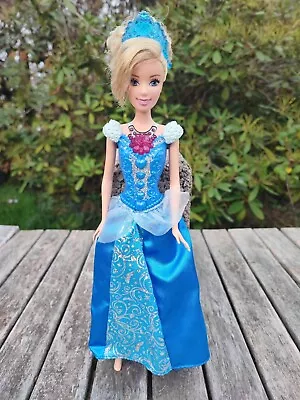 Buy Disney Princess Glitter `n Lights Cinderella / Mattel • 11.09£