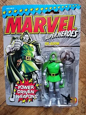 Buy DR DOCTOR DOOM With Power Weapons MARVEL SUPER HEROES Figure, ToyBiz 1990, MOC • 34.99£
