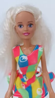 Buy Vintage 1990s Hasbro Movable Legs Mountain Climbing Sindy Doll With Dress • 23.12£