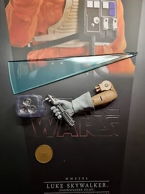Buy Hot Toys Star Wars Luke Skywalker Snowspeeder LED Lightsaber Loose 1/6th Scale • 49.99£