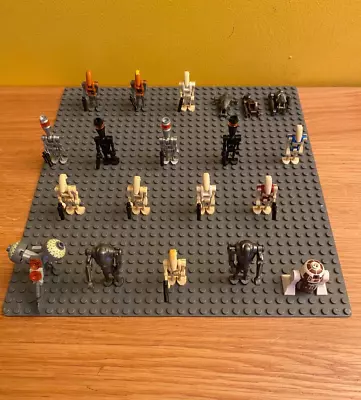 Buy LEGO Star Wars Minifigures Bundle - 17 Droids • 29.99£