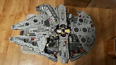 Buy LEGO UCS Millennium Falcon 75192 COMPLETE WITH MINIFIGURES - READ DESCRIPTION • 410£