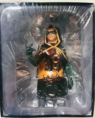 Buy Dc Batman Universe Collector Bust - Robin • 18.99£
