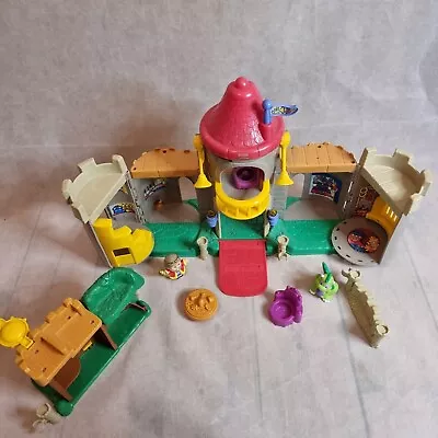 Buy FISHER PRICE 2003 Little People Lil Kingdom Fold Out Castle  • 21.99£