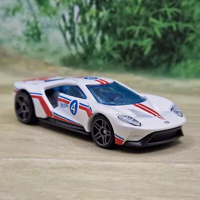 Buy Hot Wheels '17 Ford GT Diecast Model Car 1/64 (35) Excellent Condition • 6.30£