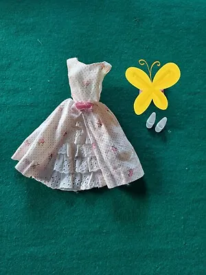 Buy 1962 Mattel Barbie ONLY Vintage Outfit Garden Party #931 • 24.02£