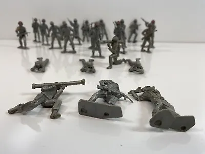 Buy 24 Vintage MPC  Gray Ww2 German Plastic Army Men Soldiers Lot • 25.92£